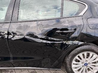 Ford Focus 1.0 EcoBoost Titanium Business picture 25
