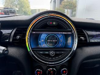 Mini Electric MINI Yours 33 kWh picture 11