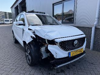 MG ZS EV Luxury 45 kWh picture 9