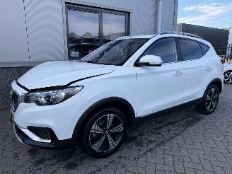 MG ZS EV Luxury 45 kWh picture 31
