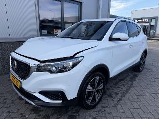 MG ZS EV Luxury 45 kWh picture 29