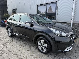 Kia Niro 1.6 GDi Hybrid DynamicLine RG-495-G picture 2