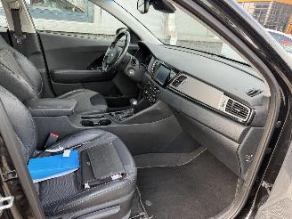 Kia Niro 1.6 GDi Hybrid DynamicLine RG-495-G picture 24