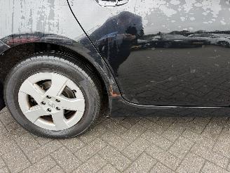 Toyota Prius 1.8 Comfort picture 16