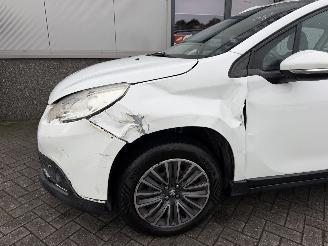 Peugeot 2008 1.2 PureTech Allure Automaat KT-807-F picture 37