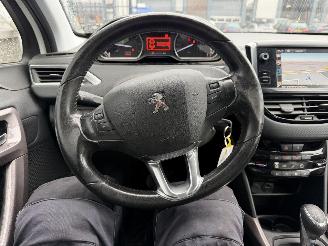 Peugeot 2008 1.2 PureTech Allure Automaat KT-807-F picture 18
