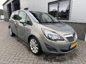  Opel Meriva 1.4 Turbo Cosmo 12-PDP-4 2011/1