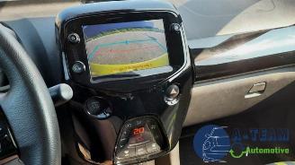 Peugeot 108 108, Hatchback, 2014 1.0 12V VVT-i picture 22