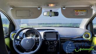 Peugeot 108 108, Hatchback, 2014 1.0 12V VVT-i picture 15