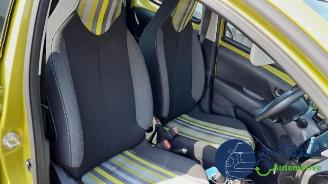 Peugeot 108 108, Hatchback, 2014 1.0 12V VVT-i picture 18