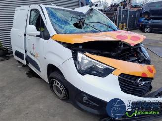 Coche siniestrado Opel Combo Combo Cargo, Van, 2018 1.5 CDTI 130 2020/2