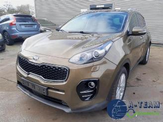 Salvage car Kia Sportage Sportage (QL), Terreinwagen, 2015 / 2022 2.0 CRDi 185 16V VGT 4x4 2018/6