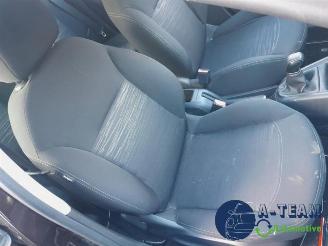 Peugeot 208 208 I (CA/CC/CK/CL), Hatchback, 2012 / 2019 1.0 Vti 12V PureTech picture 22
