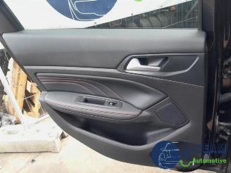 Peugeot 308 308 SW (L4/L9/LC/LJ/LR), Combi 5-drs, 2014 / 2021 1.2 12V e-THP PureTech 130 picture 23