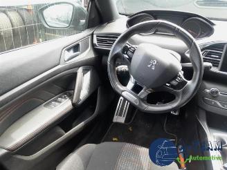 Peugeot 308 308 SW (L4/L9/LC/LJ/LR), Combi 5-drs, 2014 / 2021 1.2 12V e-THP PureTech 130 picture 12