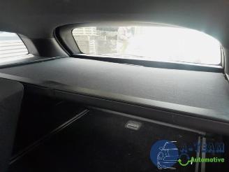 Peugeot 308 308 SW (L4/L9/LC/LJ/LR), Combi 5-drs, 2014 / 2021 1.2 12V e-THP PureTech 130 picture 20