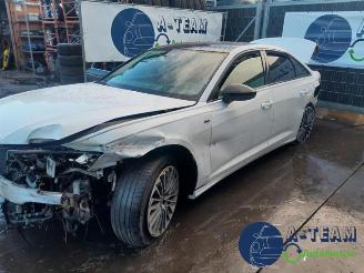 uszkodzony samochody osobowe Audi A6 A6 (C8), Sedan, 2018 2.0 16V 55 TFSI E Quattro 2021/4