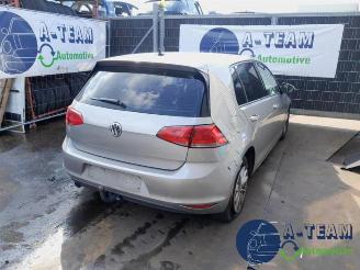 uszkodzony samochody osobowe Volkswagen Golf Golf VII (AUA), Hatchback, 2012 / 2021 1.6 TDI BlueMotion 16V 2013/11