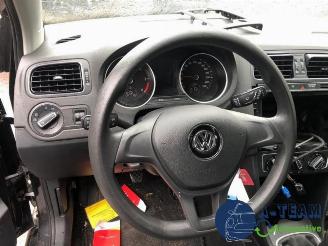 Volkswagen Polo Polo V (6R), Hatchback, 2009 / 2017 1.4 TDI 12V 90 picture 10