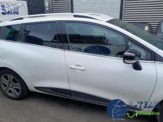 Renault Clio Clio IV Estate/Grandtour (7R), Combi 5-drs, 2012 / 2021 1.5 Energy dCi 90 FAP picture 9