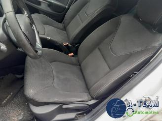 Renault Clio Clio IV Estate/Grandtour (7R), Combi 5-drs, 2012 / 2021 1.5 Energy dCi 90 FAP picture 19