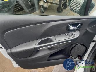 Renault Clio Clio IV Estate/Grandtour (7R), Combi 5-drs, 2012 / 2021 1.5 Energy dCi 90 FAP picture 22