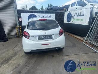disassembly passenger cars Peugeot 208 208 I (CA/CC/CK/CL), Hatchback, 2012 / 2019 1.2 12V e-THP PureTech 110 2017/3