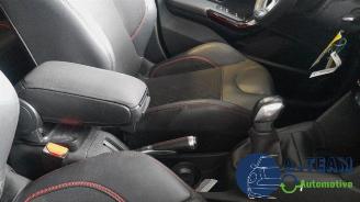 Peugeot 208 208 I (CA/CC/CK/CL), Hatchback, 2012 / 2019 1.2 12V e-THP PureTech 110 picture 21