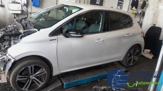 Peugeot 208 208 I (CA/CC/CK/CL), Hatchback, 2012 / 2019 1.2 12V e-THP PureTech 110 picture 4