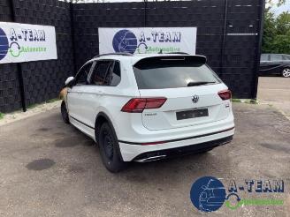 Volkswagen Tiguan Tiguan (AD1), SUV, 2016 / 2024 2.0 TSI 16V 4Motion picture 3