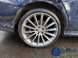 Mercedes E-klasse E (W213), Sedan, 2016 / 2023 E-200 2.0 Turbo 16V picture 32