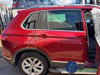 Volkswagen Tiguan Tiguan (AD1), SUV, 2016 / 2024 2.0 TSI 16V 4Motion picture 9