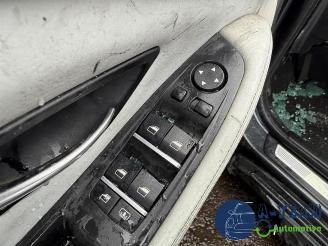 BMW M5 M5 (F10), Sedan, 2011 / 2016 4.4 V8 32V TwinPower Turbo picture 19