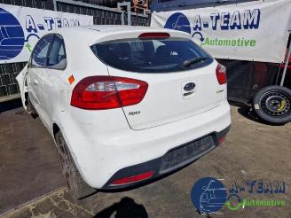 Kia Rio Rio III (UB), Hatchback, 2011 / 2017 1.2 CVVT 16V picture 3