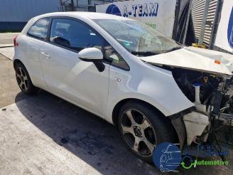 Kia Rio Rio III (UB), Hatchback, 2011 / 2017 1.2 CVVT 16V picture 8