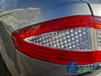 Ford Mondeo Mondeo IV, Hatchback, 2007 / 2015 2.0 16V picture 20