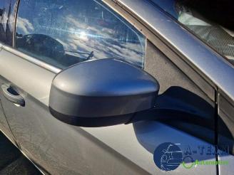 Ford Mondeo Mondeo IV, Hatchback, 2007 / 2015 2.0 16V picture 18