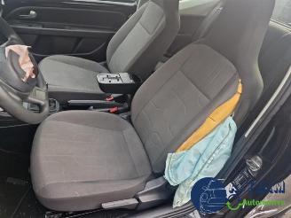 Volkswagen Up! Up! (121), Hatchback, 2011 1.0 12V 60 picture 18