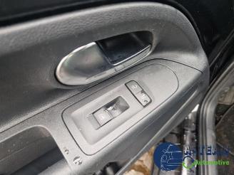 Volkswagen Up! Up! (121), Hatchback, 2011 1.0 12V 60 picture 20