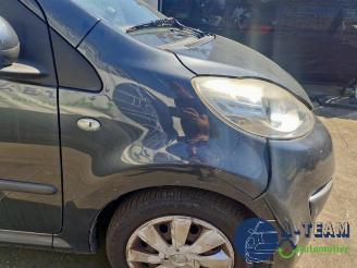 Peugeot 107 107, Hatchback, 2005 / 2014 1.0 12V picture 11