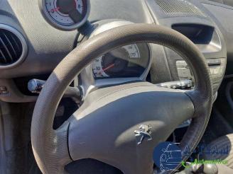 Peugeot 107 107, Hatchback, 2005 / 2014 1.0 12V picture 30