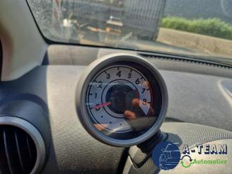 Peugeot 107 107, Hatchback, 2005 / 2014 1.0 12V picture 28