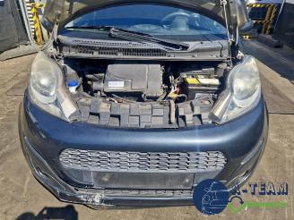 Peugeot 107 107, Hatchback, 2005 / 2014 1.0 12V picture 5