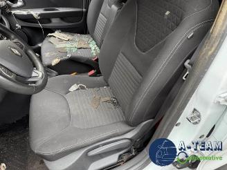Renault Clio Clio IV (5R), Hatchback 5-drs, 2012 / 2021 0.9 Energy TCE 90 12V picture 12