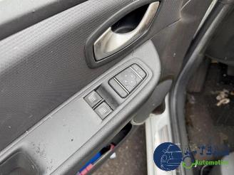 Renault Clio Clio IV (5R), Hatchback 5-drs, 2012 / 2021 0.9 Energy TCE 90 12V picture 15