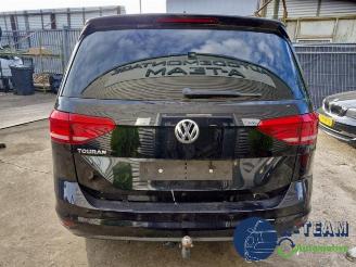 Coche siniestrado Volkswagen Touran Touran (5T1), MPV, 2015 1.5 TSI 2019/5