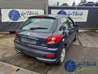 Coche siniestrado Peugeot 206 206+ (2L/M), Hatchback, 2009 / 2013 1.4 XS 2011/11