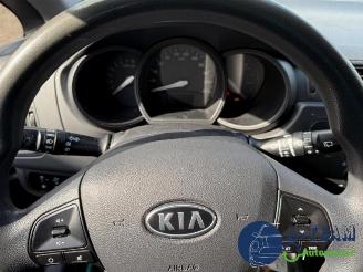 Kia Rio Rio III (UB), Hatchback, 2011 / 2017 1.2 CVVT 16V picture 20
