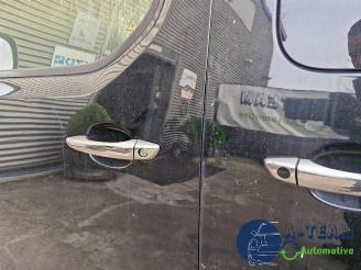 Peugeot Expert Expert (V1/VA/VB/VE/VF/VT/VY), Van, 2016 2.0 Blue HDi 180 16V picture 15