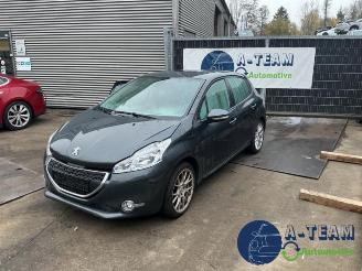 Schadeauto Peugeot 208 208 I (CA/CC/CK/CL), Hatchback, 2012 / 2019 1.2 Vti 12V PureTech 82 2014/1